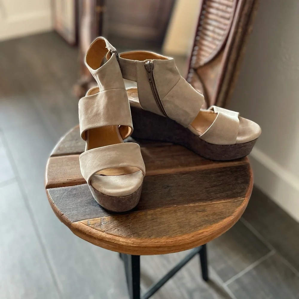 COCLICO Taupe Suede Platform Sandals with Ankle Zip